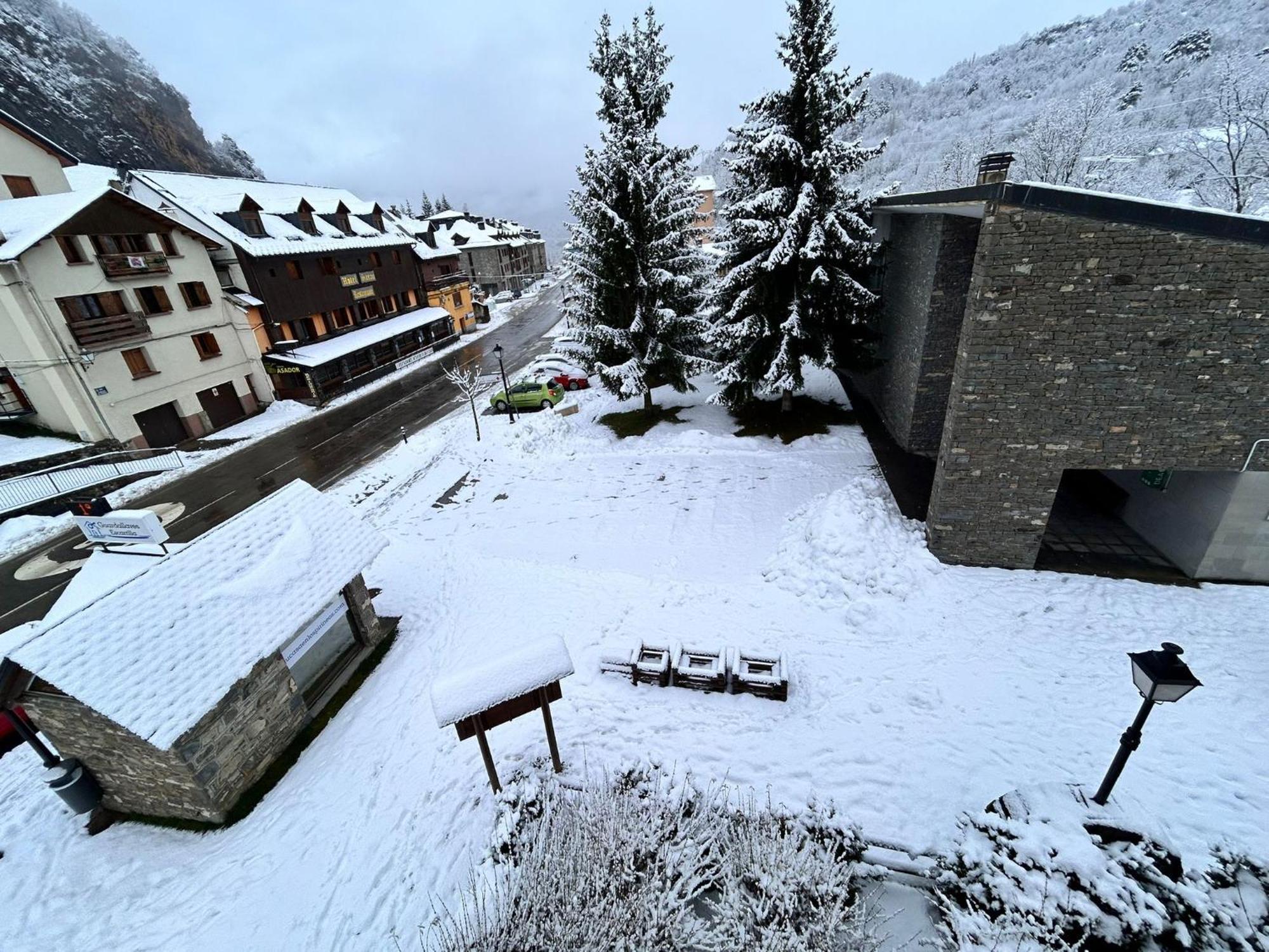 Apartamento A10 De Formigal, 9 Personas Y Garaje Escarrilla Extérieur photo